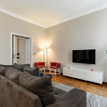 Comfortable & Cozy By Ndp Rent *