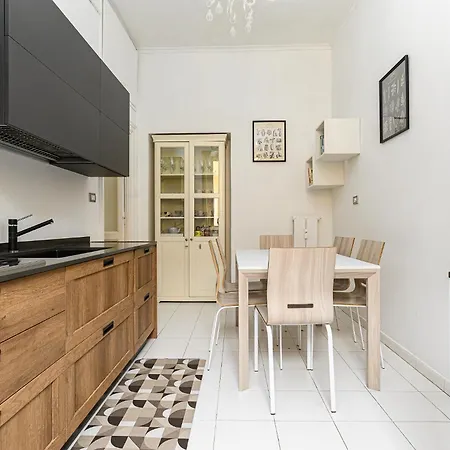 公寓 Comfortable & Cozy By Ndp Rent *