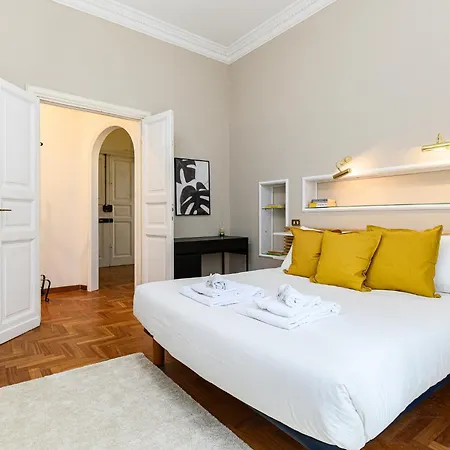公寓 Comfortable & Cozy By Ndp Rent