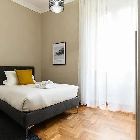 公寓 Comfortable & Cozy By Ndp Rent